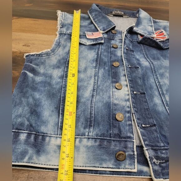 PUZZLE Jeans Vest Jacket Sleeveless Button Up Distressed Patched Women's Size L - Picture 6 of 8